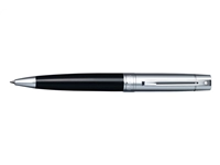 Een Sheaffer 300 Glossy Black Shiny Chrome Balpen koop je bij Pengraveren.nl