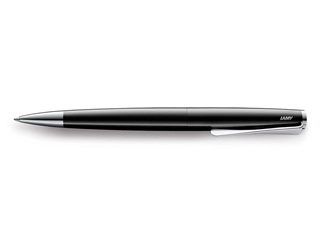 Een LAMY Studio Piano Black Balpen koop je bij P.W. Akkerman Amsterdam