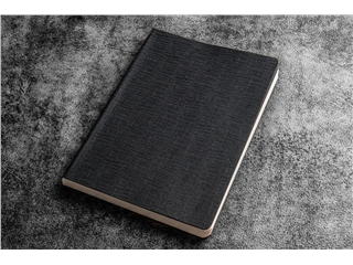 Een Galen Leather EveryDay Blank Notebook - Tomoe River Paper - A5 koop je bij P.W. Akkerman Amsterdam