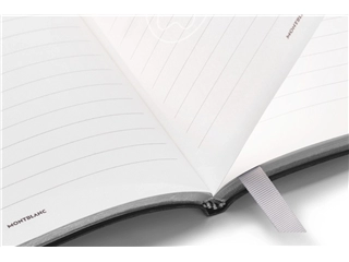 Een Montblanc Fine Stationery Black Lined Sketchbook #149 koop je bij P.W. Akkerman Amsterdam