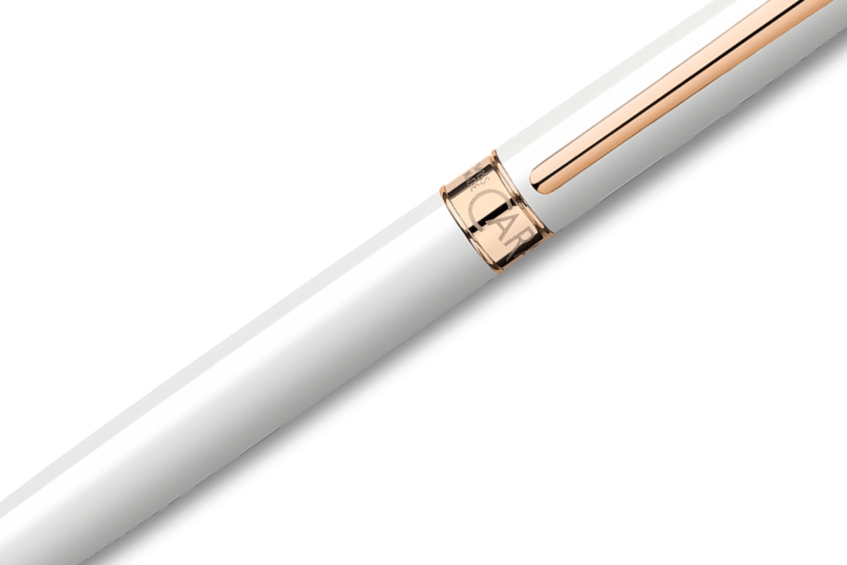 Een Caran d'Ache Léman Slim White Rose Gold Vulpotlood koop je bij Pengraveren.nl