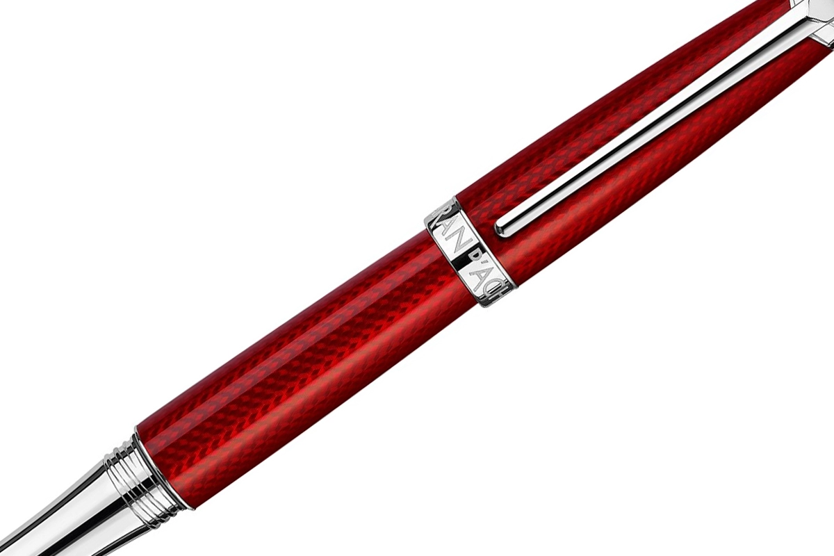 Buy your Caran d'Ache Léman Rouge Carmin Fountain Pen at Pengraveren.nl