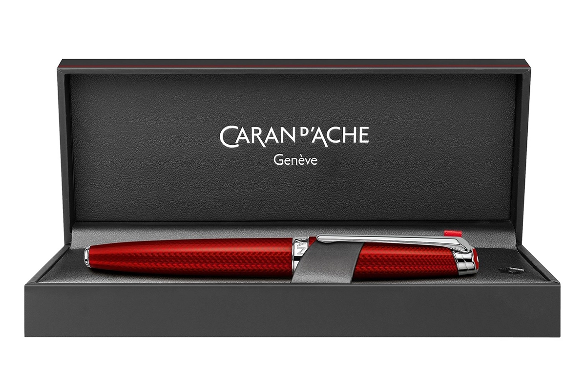 Buy your Caran d'Ache Léman Rouge Carmin Fountain Pen at Pengraveren.nl