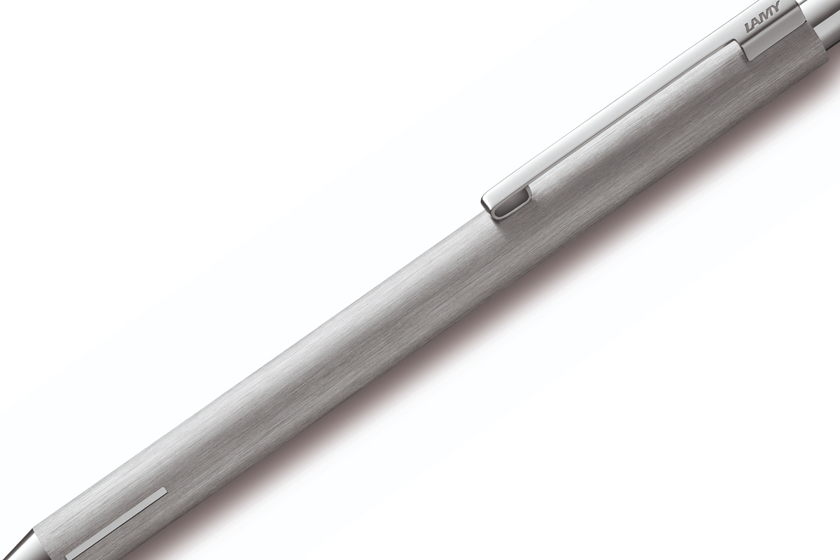 Een LAMY Econ Brushed Steel Balpen koop je bij Pengraveren.nl